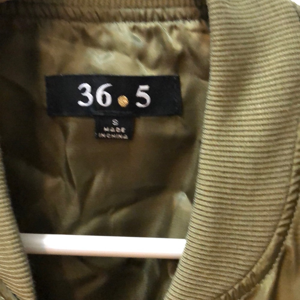 Olive Green Small Jacket New - Picture 2 of 4